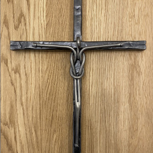 Kovaný nástenný kríž (K-19)