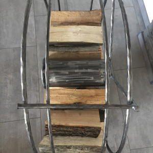 Forged log basket - wheel-shaped log holder (NO/4)