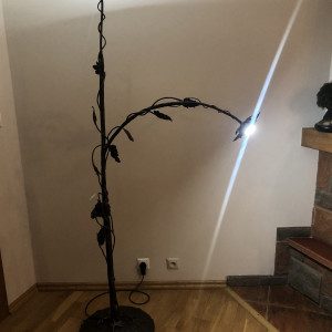 Dizajnová stojanová lampa - SLNEČNICA - interiérové svietidlo (SI0503)