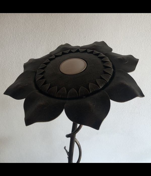 A design wrought iron lamp  - Sunflower