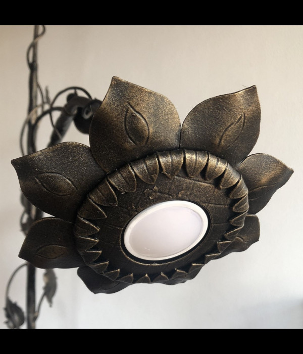 A design wrought iron lamp  - Sunflower