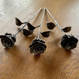 A wrought iron rose (RU-7)