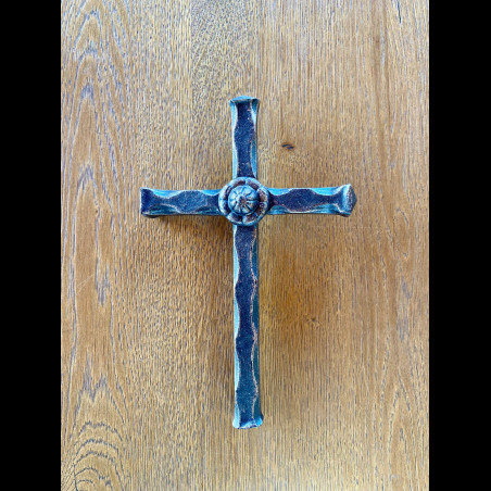 Crucifix en fer forgé