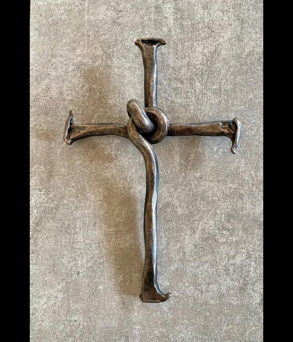 Crucifix en fer forgé