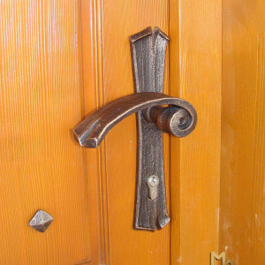 Wrought iron handles and backplates (DPK-190)