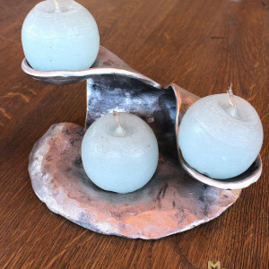 A candle holder (SV-45)