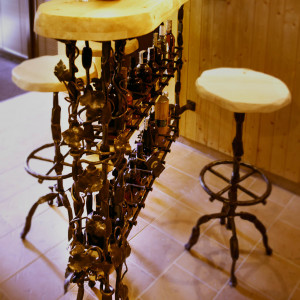 Kovaný barový stôl - kovaný nábytok (NBK-104)