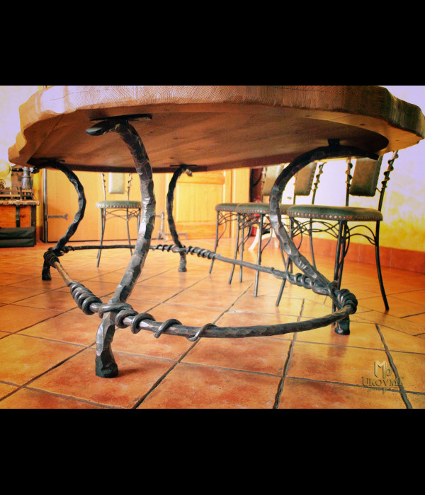 Luxusný kovaný stôl - kovaný nábytok (NBK-105)
