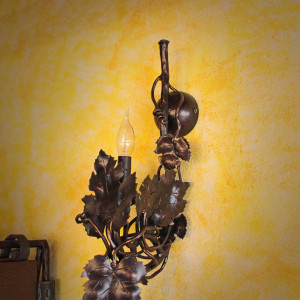 Nástenná kovaná lampa - VINIČ S HROZNOM - interiérová lampa (SI0201)